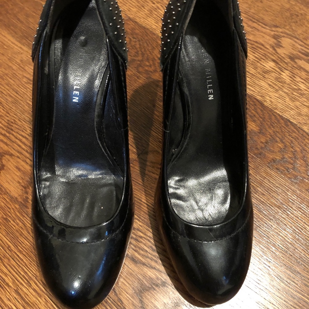 Karen Millen black wedge.